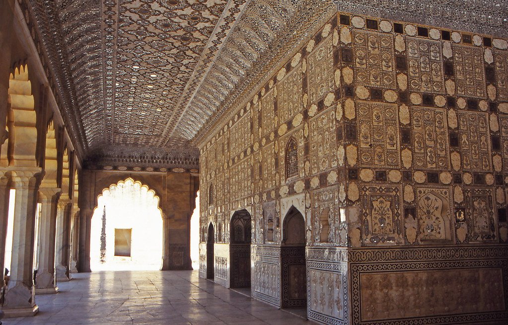 Sheesh Mahal (Mirror Palace)