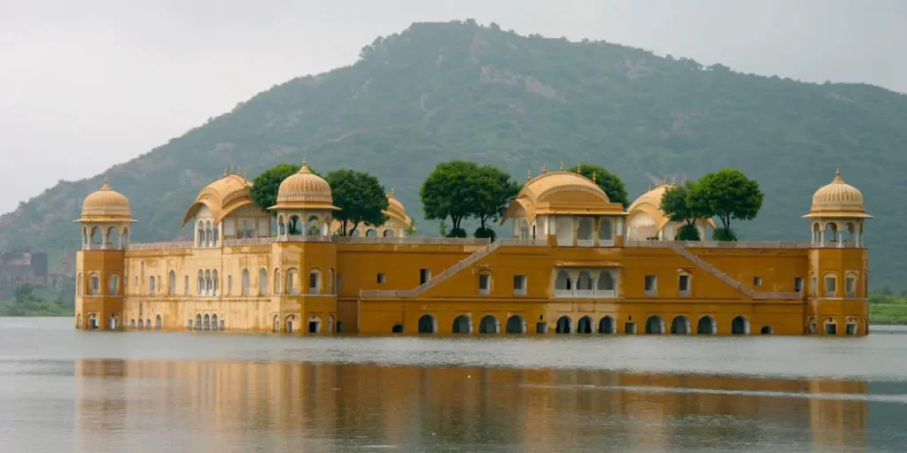 Why is Jal Mahal underwater